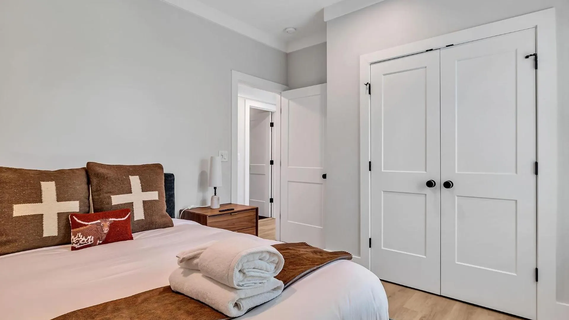 Holiday home Resonant - 2 Townhomes - 2 Private Rooftop Decks Nashville